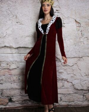 2673 - Royal queen coat with fox fur trim