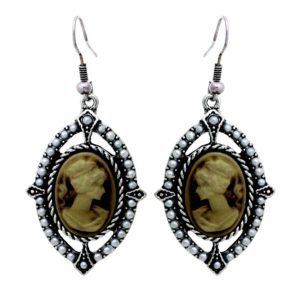 23448 - bg vintage cameo earring