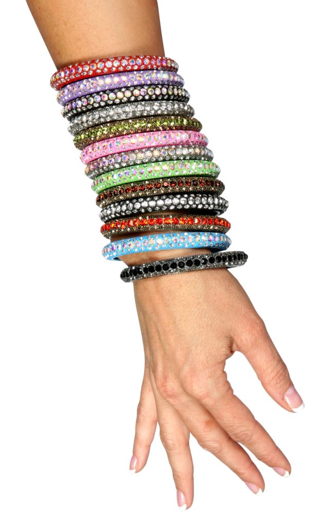 40010 - 3 Row Rhinestone Metal Bangle - Image 5