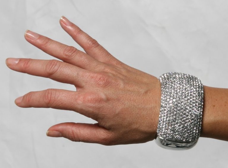 40017 - Hinged Rhinestone Bangle - Image 3