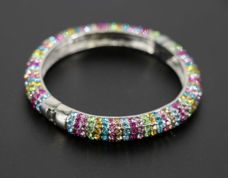 40318 - Rhinestone Hinged Bangle - Image 5