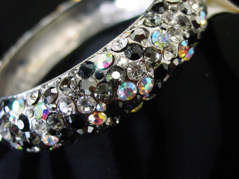 40319 - Bangle with Stones - Image 3