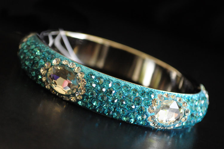 40495 - Rhinestone Bangle - Image 3