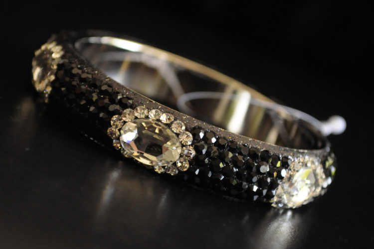 40495 - Rhinestone Bangle - Image 4