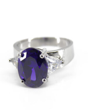 667 - Oval Rhinestone Ring