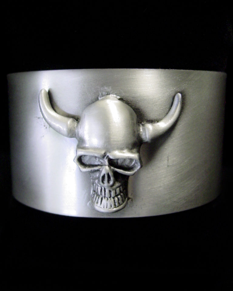 68015 - Cuff - Horned Skull - Image 2