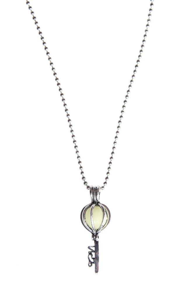 68108 - Necklace - Glow in the Dark - Image 3