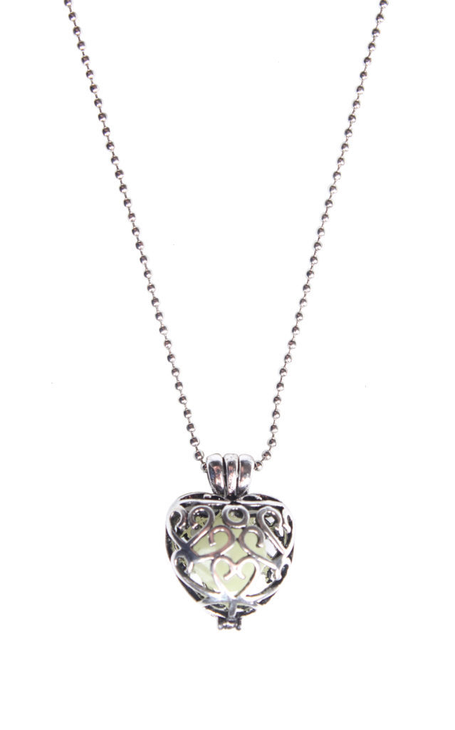 68109 - Necklace - Glow in the Dark - Image 3