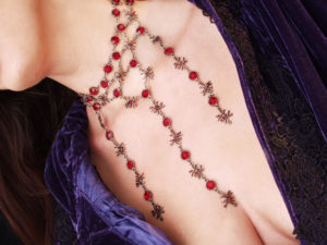 68529 - Three Layer Spider Drop Choker with Earrings - Red