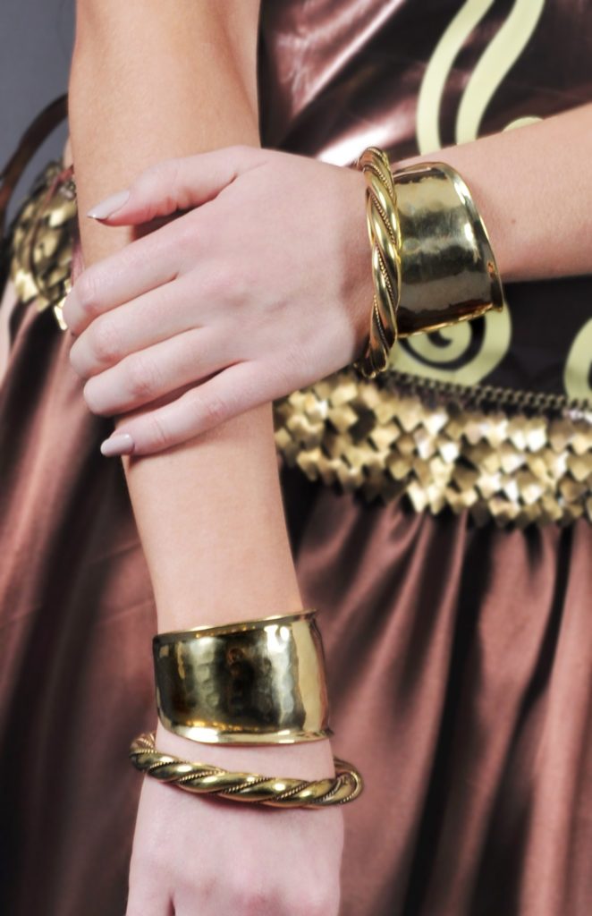 8386 - Hammered Cuff - Image 2