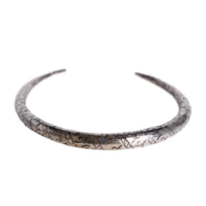 8399 - Pendant Choker