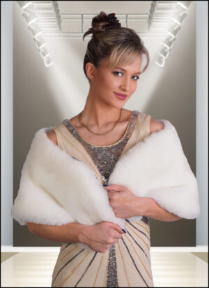 8909 - Flapper faux fur cape