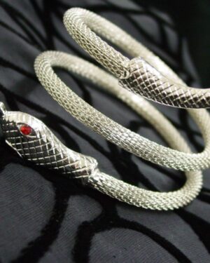 980 - Snake Armband Woven