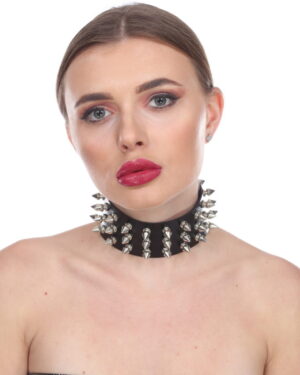 BZ124 - PU thick choker w/ studs