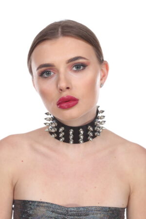 BZ124 - PU thick choker w/ studs