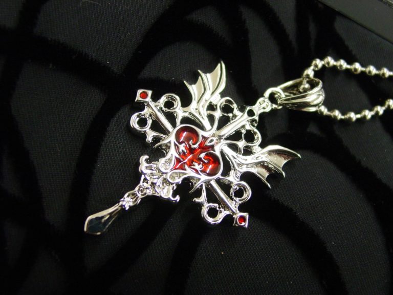 LC422 - Cross with Wings and Red Heart - Image 2