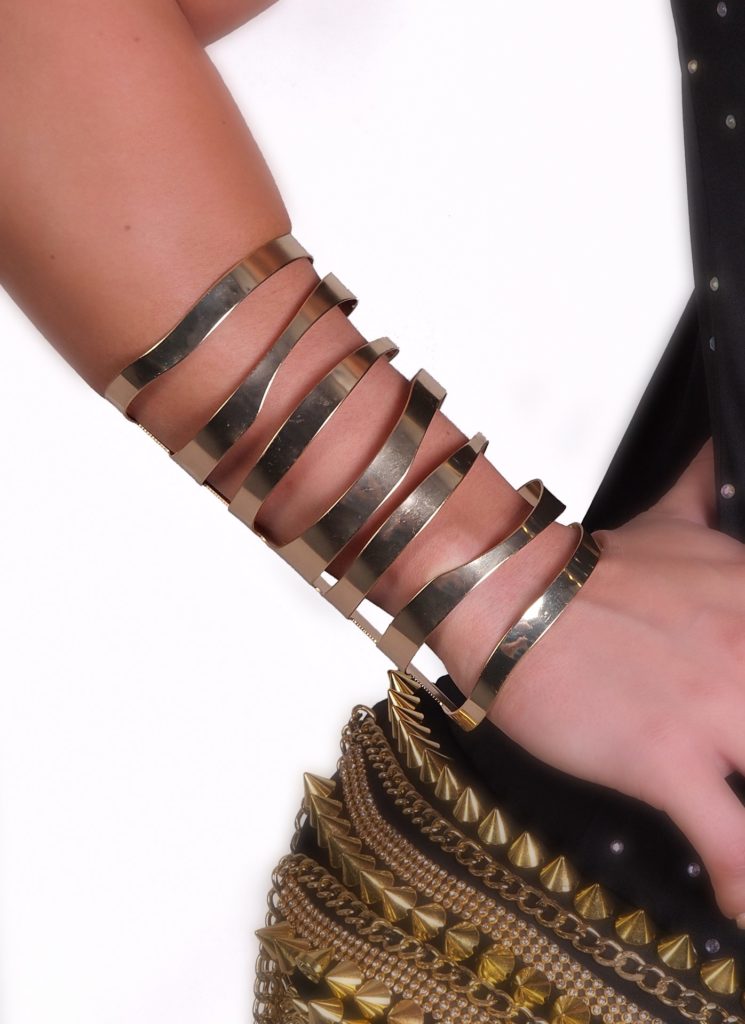 MBR5026 - Cuff - waivy cut - gold - Image 3