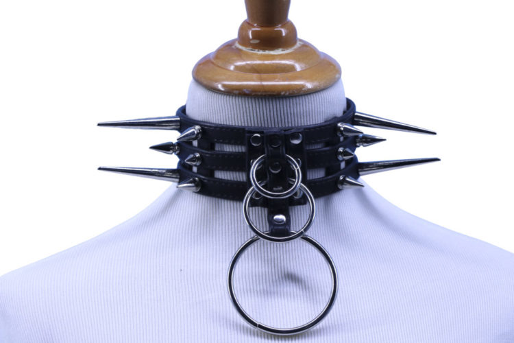 NK3002 - 3 Ring Choker with Spikes - Image 5