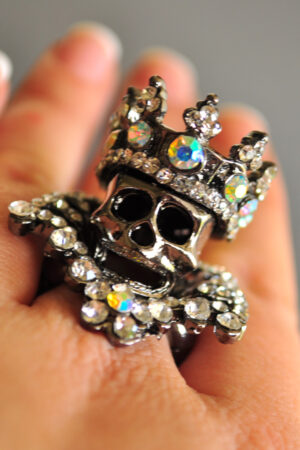 R1229 - Skeleton with Crown Ring