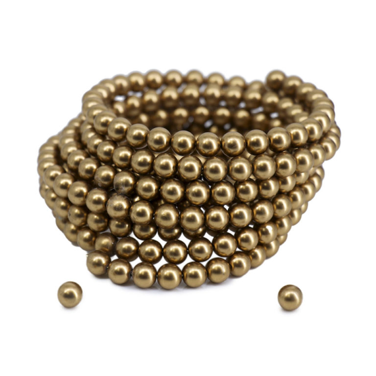 YNE50218 - Pearl layered wire choker