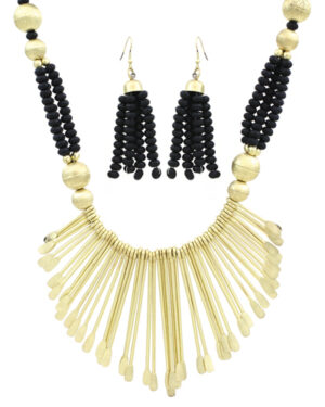 13192 - Gold and Black Spoon Cleopatra Necklace - made in India