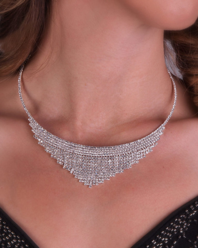 15497 - Rhinestone Triangle choker