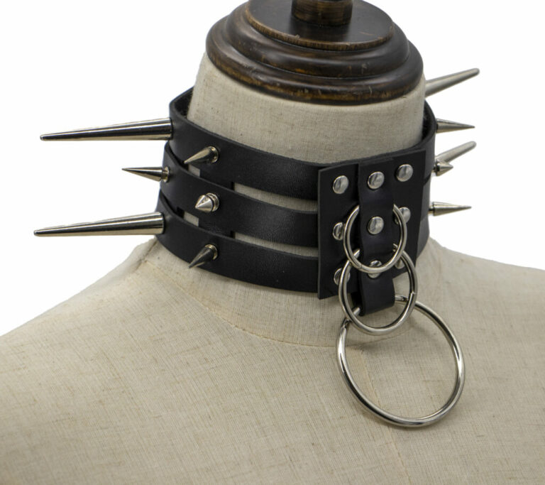 NK3002 - 3 Ring Choker with Spikes - Image 4