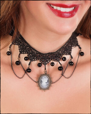 55414 - Lace Necklace with Cameo & Swags