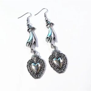 55496 - Dainty Hands and Heart Earrings....