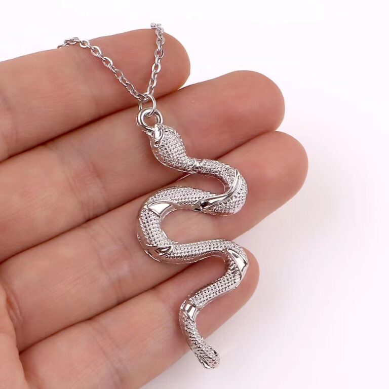 55499 - Serpent Necklace