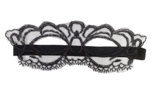 63312 - Enchanting Black Lace Mask
