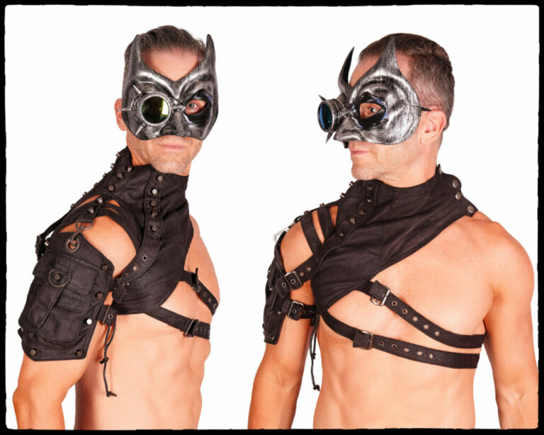 GC31765 - Gothic Black Shoulder Harness - OS - Image 3