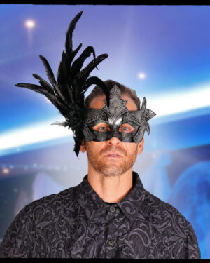 63226 - Mask w/ Feathers