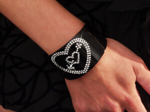1650 - Cuff - Heart - Silver