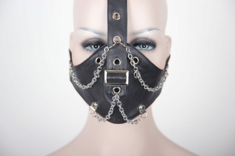 MK1202 - Face Mask with Chains