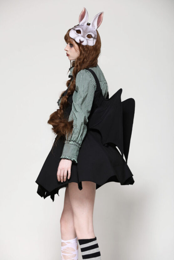 VW022 - Dark batwing vest - Image 2