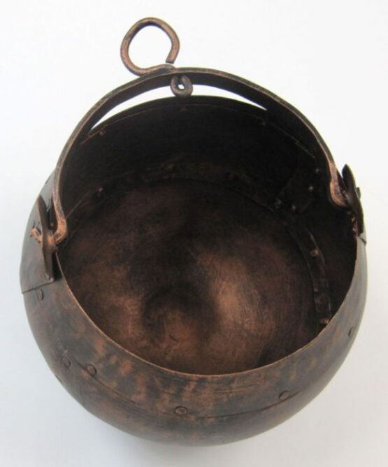 IR13012 - Antique Well Bucket 12" Round/Witch Cauldron - Image 3