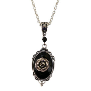 55523 - Rose cameo necklace