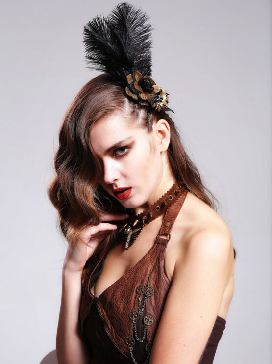 AS18 - Bronze Gear and Hummingbird Feather Hairpin - Image 3